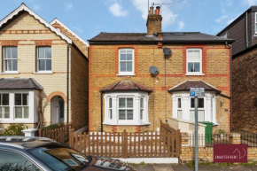 Kingston On Thames Pets Welcome Garden 3Bed, Kingston Upon Thames